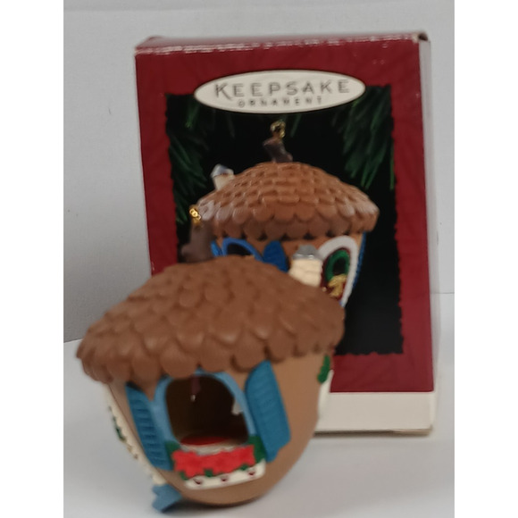 Vintage 1994 Hallmark Keepsake Acorn New House Christmas Ornament - Picture 3 of 4